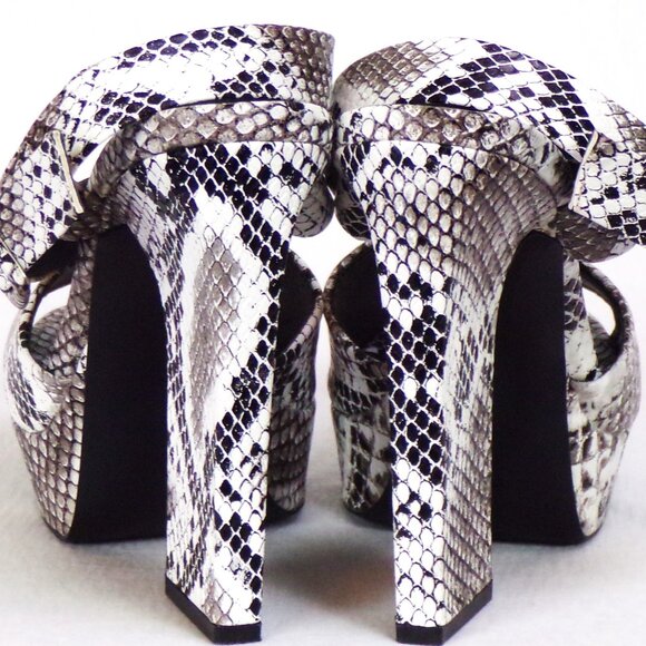 QUPID size 6.5 - 7 approx. black/white/gray faux-snake ultra-high-heel  sandals - Picture 8 of 14